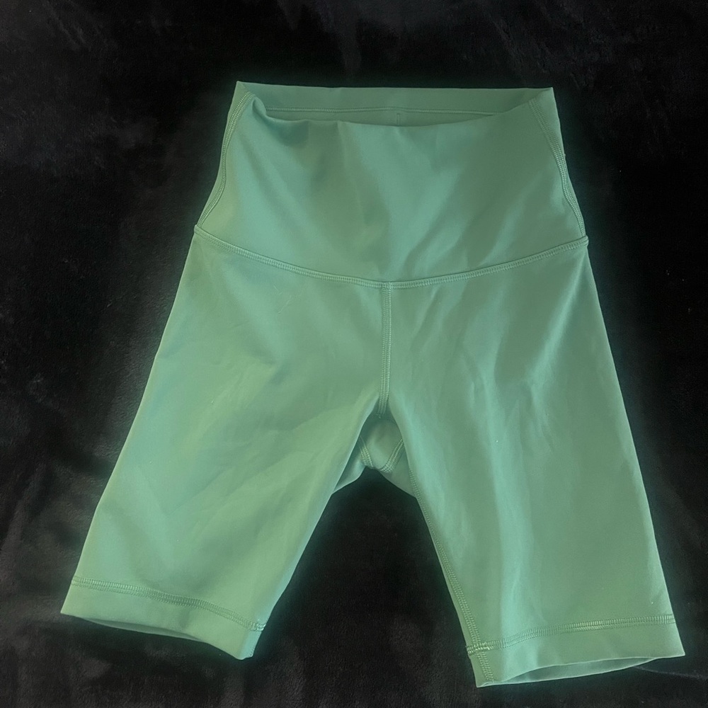 Lululemon Wunder Train Short 8" Teal Lagoon size 4